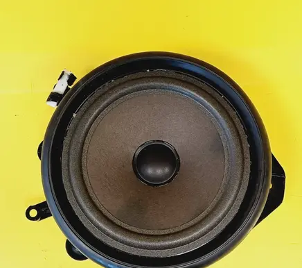 Audi A4 S4 B6 8E 8H Front door speaker 8E0035411