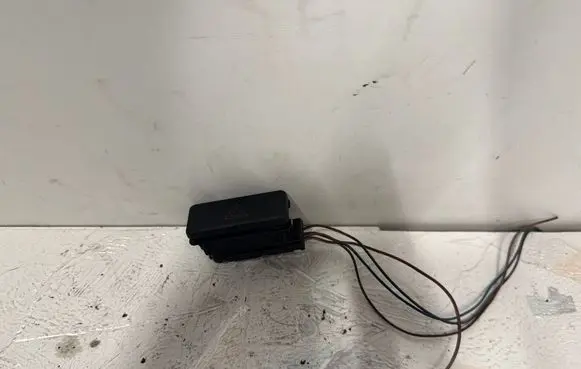 BMW 5 E39 Hazard light switch 1378128 927488