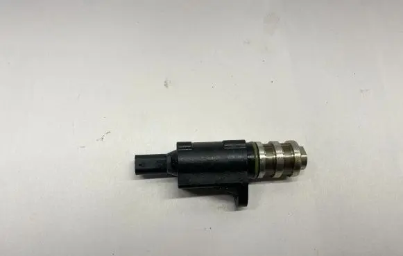 BMW 1 F20 F21 Turbo solenoid valve 7639993 11417639993