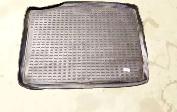 Volkswagen Golf V Trunk/boot mat liner 
