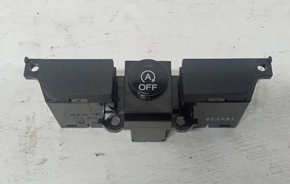 Honda Civic IX Other switches/knobs/shifts M48871 BC109I