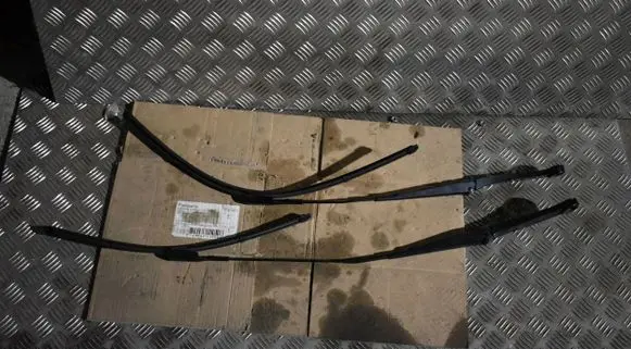 Porsche Taycan 9J1 Windshield/front glass wiper blade 