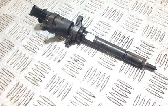 Peugeot 207 CC Fuel injector 0445110297