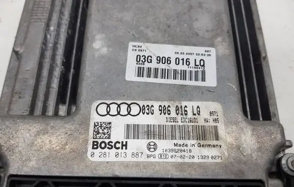 Audi A4 S4 B8 8K Engine control unit/module 03G906016LQ 0281013887