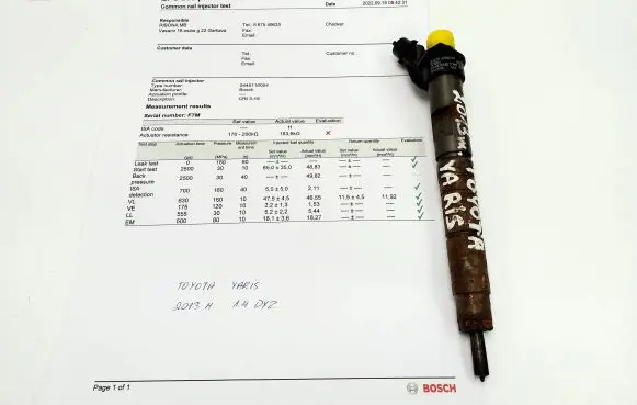 Toyota Yaris Fuel injector 236700W020 0445116054