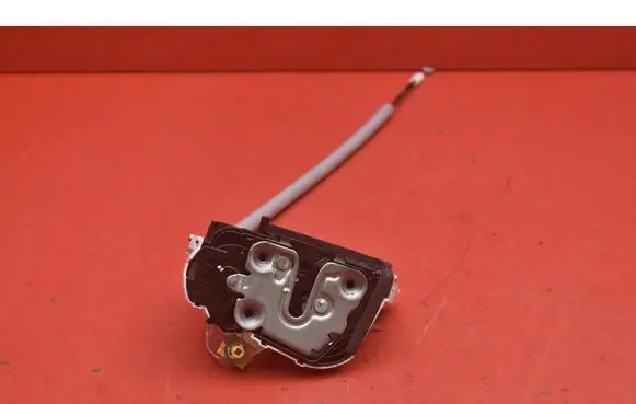 MG ZS Rear door lock 10845783