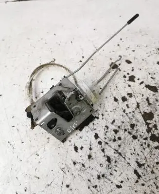 Audi A4 S4 B5 8D Front door lock 8D1837016F