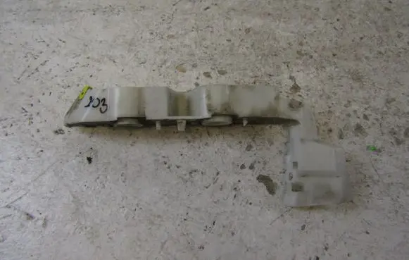 Audi A4 S4 B9 Front bumper mounting bracket 8W0807284E
