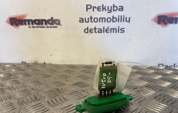 Iveco Daily 45 - 49.10 Heater blower motor/fan resistor 500326616