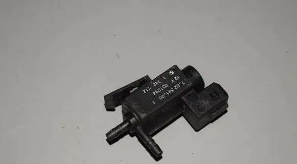 BMW 5 E60 E61 Turbo solenoid valve 1742712