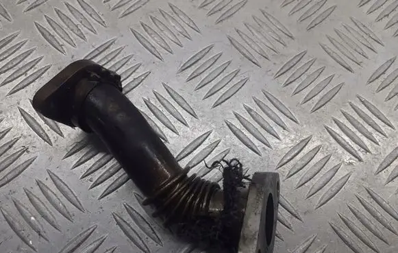 Audi A6 S6 C6 4F EGR valve line/pipe/hose