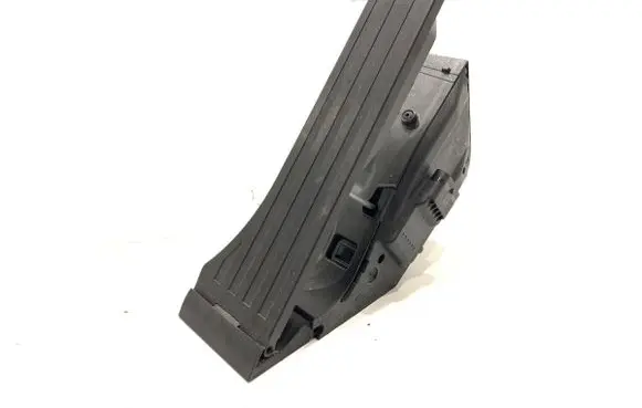 Mercedes-Benz GLE W167 Accelerator throttle pedal A2053000004