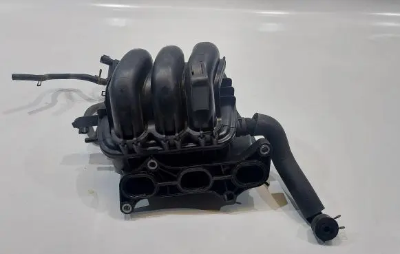 Toyota Aygo AB10 Intake manifold