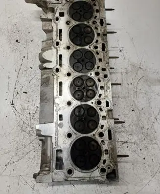 BMW 5 F10 F11 Engine head 7800003