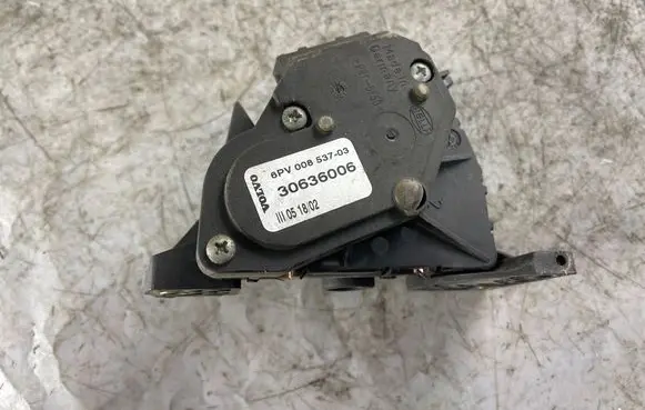 Volvo S60 Accelerator throttle pedal 30636006 6pv00853703