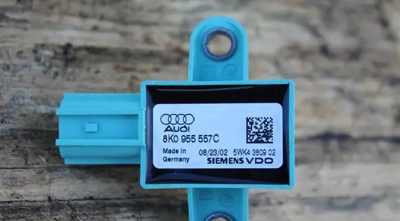 Audi A5 8T 8F Airbag deployment crash/impact sensor 8K0955557C