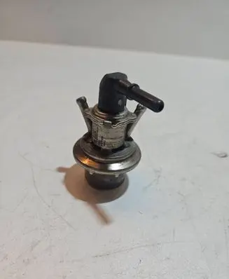 BMW 7 F01 F02 F03 F04 AdBlue injector 8579894