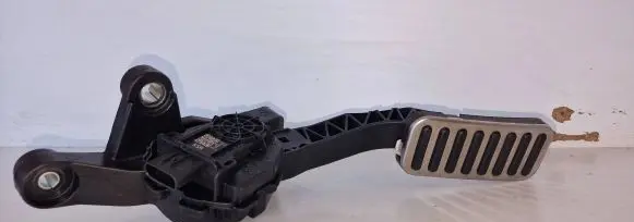 KIA Niro Accelerator throttle pedal 32700G2930 35191G2100