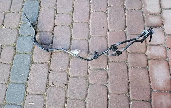 Opel Corsa E Fuel line pipe 3095U
