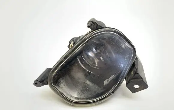 Toyota Avensis T250 Front fog light 8121005060 27042202