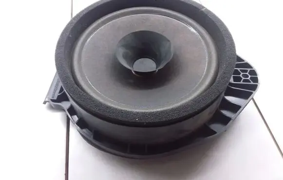 Opel Meriva B Rear door speaker 13240947 434107863781