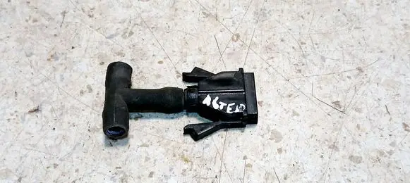 Seat Altea Windshield washer spray nozzle 5P0955985B 5P0955987B 5P0955988B