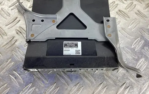 Lexus RC Engine control unit/module ECU 8998124020 2850003851