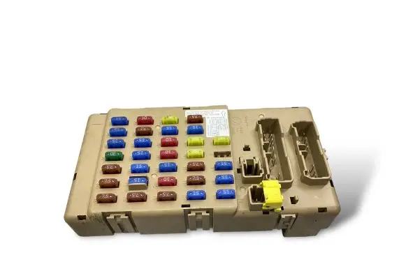 Subaru Outback Fuse box set LB101001B