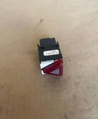 Volkswagen Transporter - Caravelle T5 Hazard light switch 6Y0953235A 19010