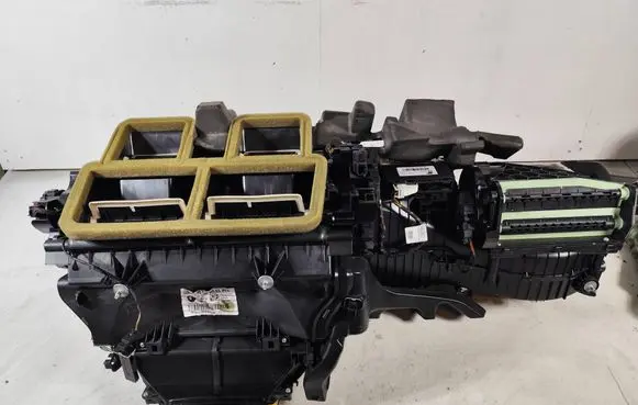 BMW 1 F20 F21 Interior heater climate box assembly 9296823 H2929682302