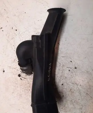 Skoda Fabia Mk1 (6Y) Air intake hose/pipe 6Y0129694A