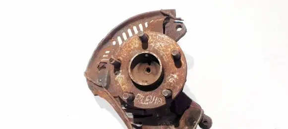 Front wheel hub