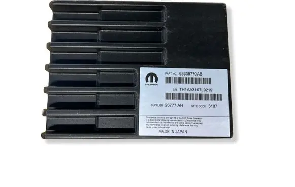 Chrysler Pacifica Sound amplifier 26777AH 68338770AB