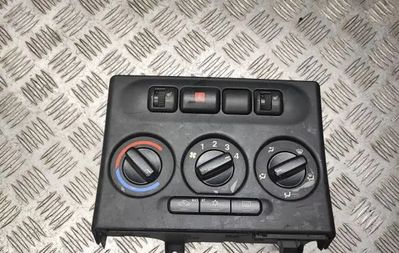 Opel Zafira A Climate control unit 90589777