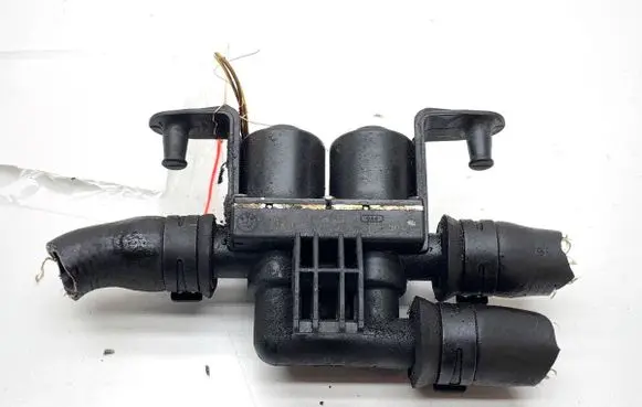 BMW 5 E60 E61 Coolant heater control valve 6931708