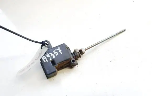 Skoda Octavia Mk2 (1Z) Central locking motor 1m0959781a 1z0810773