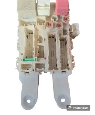 Toyota Auris 150 Fuse box set 8273002130A 82730-02130-A 0209-8F10
