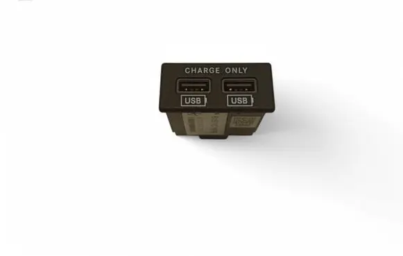 Maserati Levante USB socket connector 670037782