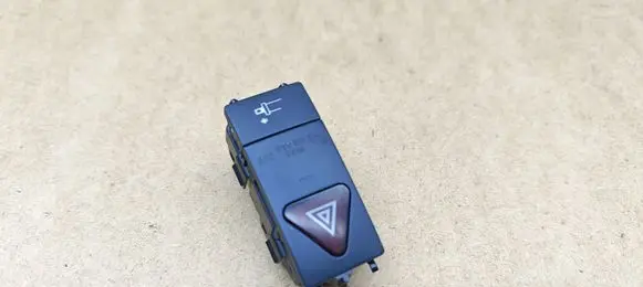 Mercedes-Benz E A207 Hazard light switch 2079053700