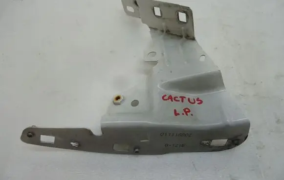 Citroen C4 Cactus Fender mounting bracket EWPB