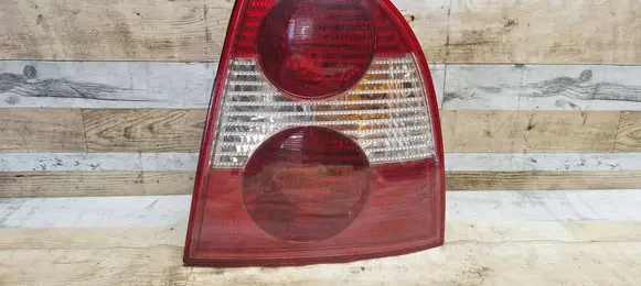 Volkswagen PASSAT B5.5 Rear/tail lights 28408014