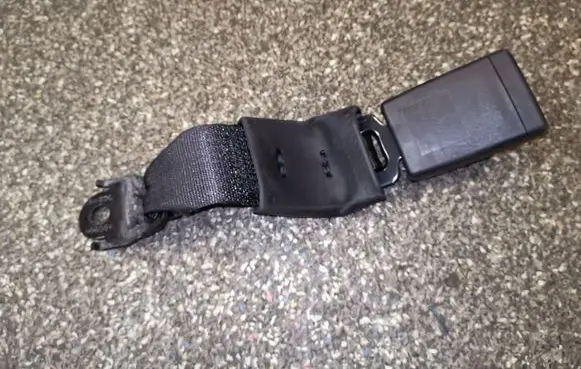 Buick Encore I Rear seatbelt buckle 42372978