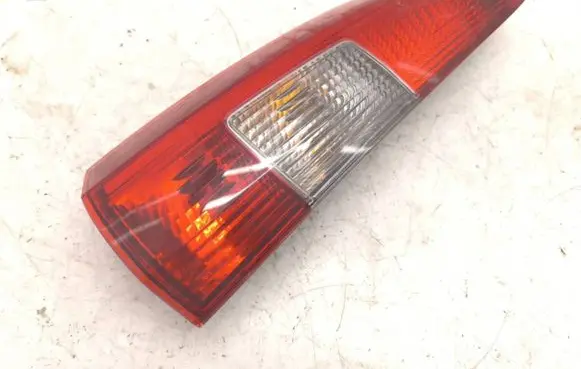 Volvo V70 Rear/tail lights 9154493