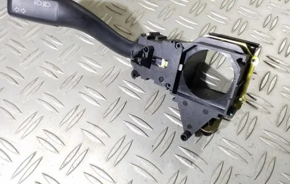 Audi A4 S4 B6 8E 8H Indicator stalk 8E0953513