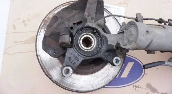 Peugeot Expert Front wheel hub spindle knuckle SKO71599