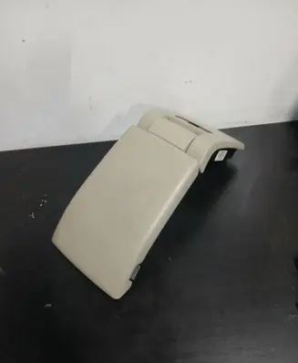 Volvo V70 Armrest 30715140
