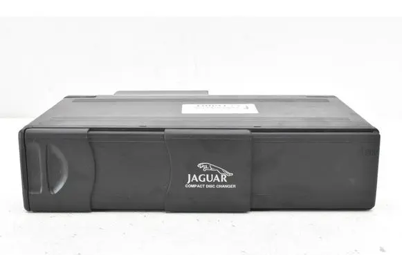Radio/CD/DVD/GPS head unit
