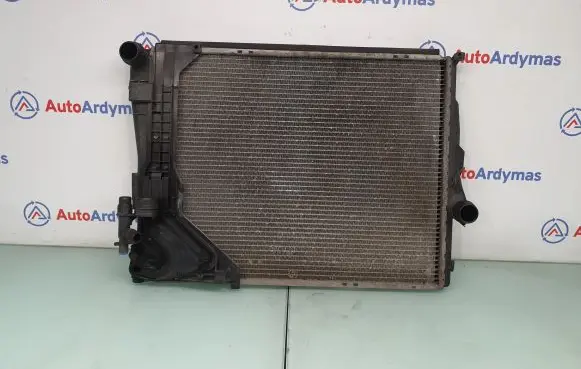 Coolant radiator