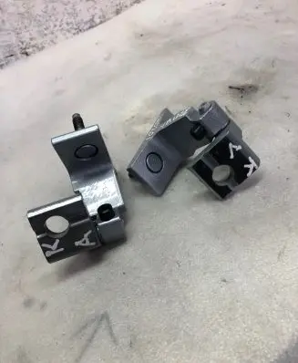 Mercedes-Benz C W206 Front door hinge set 2309501016