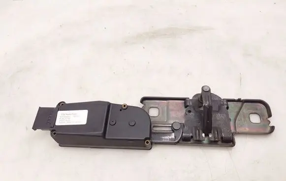 Audi A4 Allroad B8 Tailgate/trunk/boot lift motor 4F9827383G